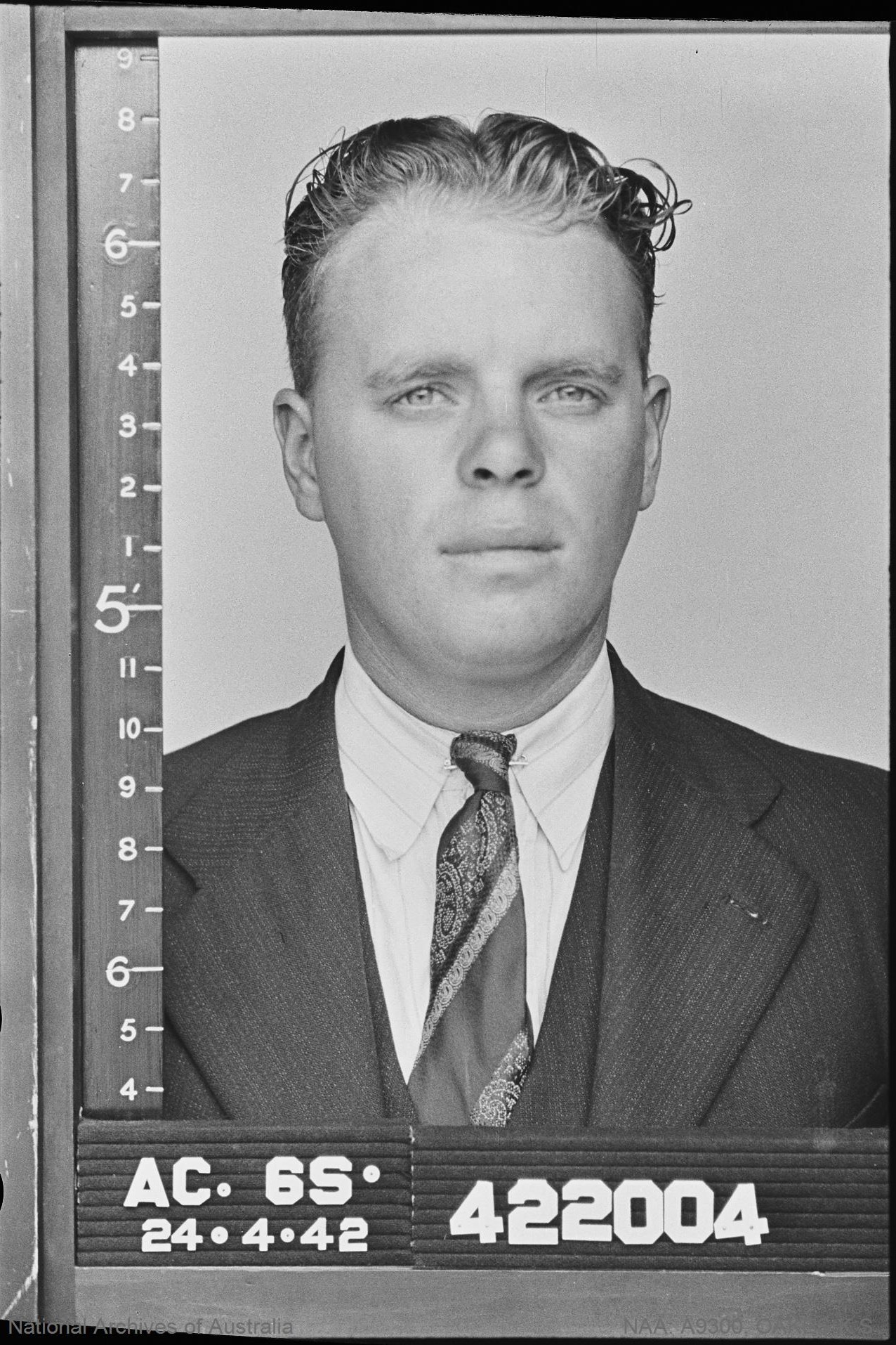 Ken Oakes enlistment identity photo, 24 April 1942