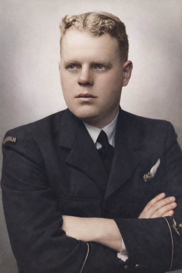Ken Oakes, Flying Officer, RAAF